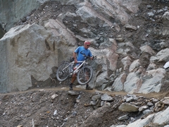 Felssturz - Tiger Leaping Gorge - China